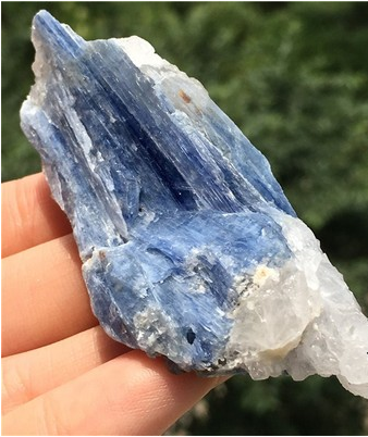 Raw Blue Kyanitel Crystal