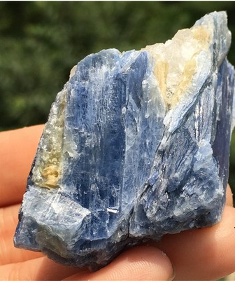 Raw Blue Kyanitel Crystal